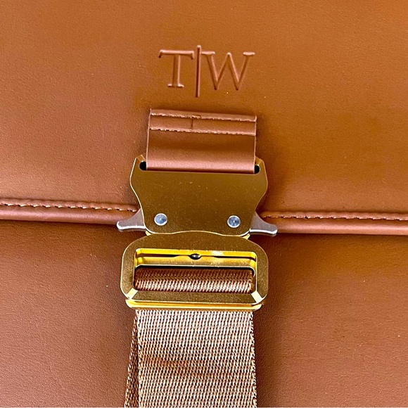 Thomas & Wynter Ginger Brown Vegan Leather Laptop Portfolio Bag - Picture 2 of 11